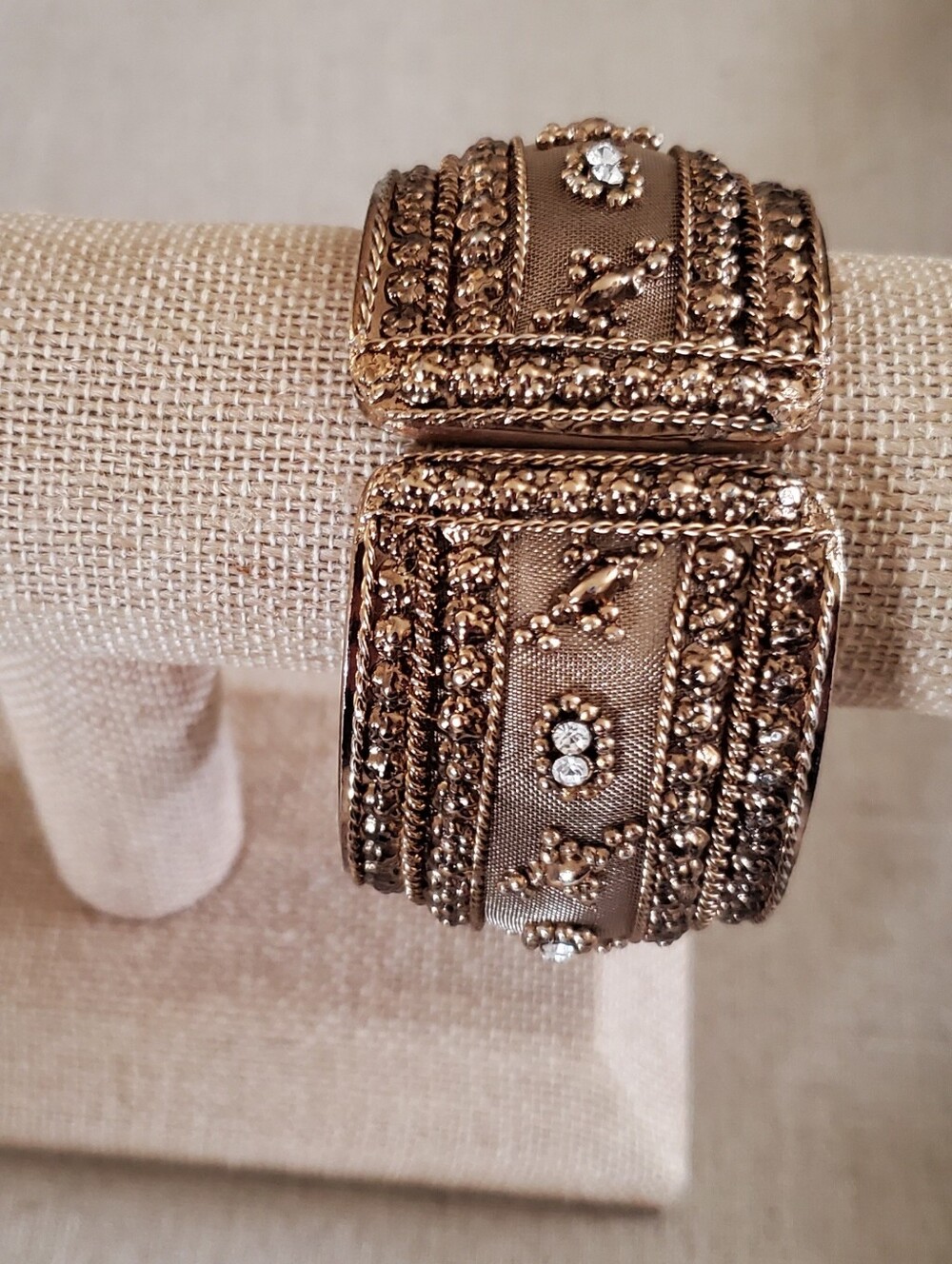 Ornate Antique Bronze Mesh Rhinestone Hinged Wide Cuff Bracelet Unbranded OS - Picture 5 of 6
